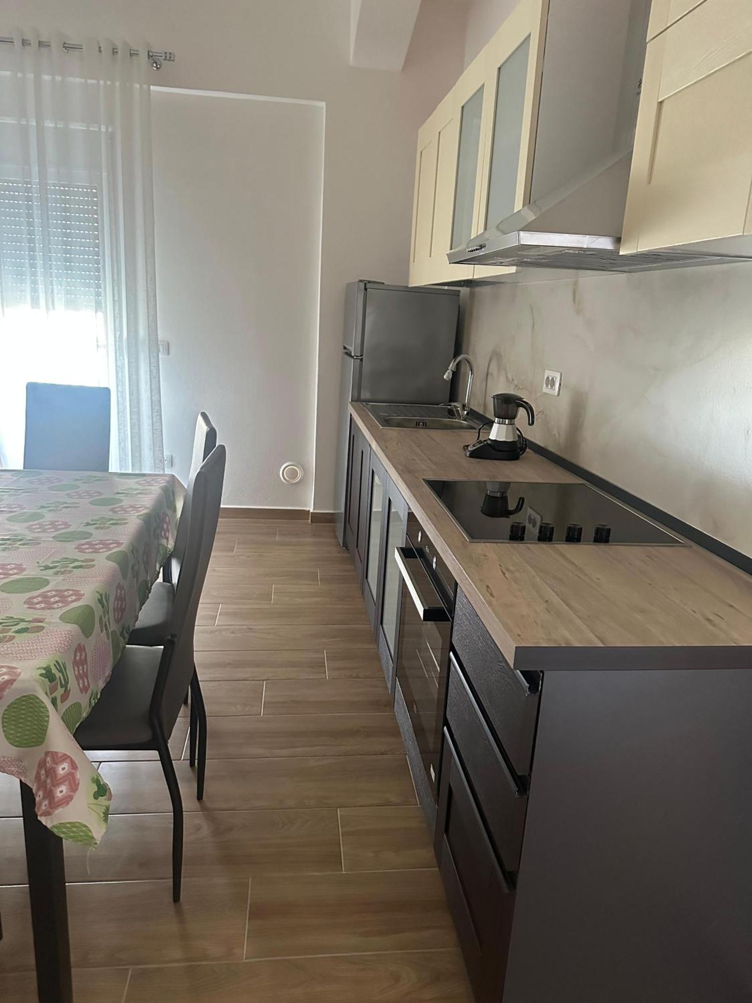 Vlora Central & Comfy Apartment Kültér fotó